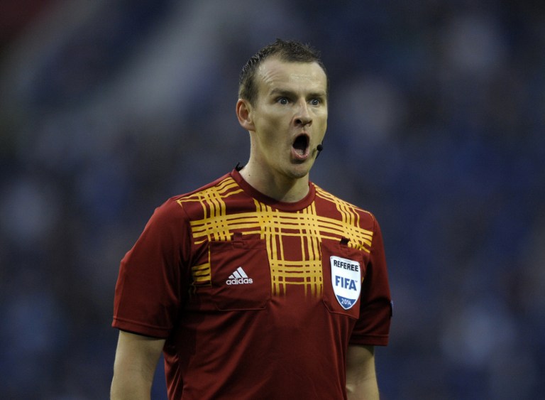 Arbitrul ceh Pavel Kralovec va oficia la centru duminică, la Lyon, întâlnirea dintre România și Albania, din ultima etapă a Grupei A de la EURO 2016 AFP PHOTO/ MIGUEL RIOPA / AFP PHOTO / MIGUEL RIOPA