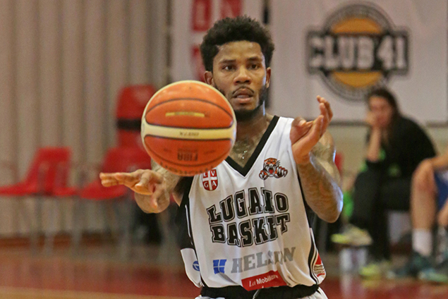 2016_04_19_lugano_tigers_tattoos_dominique_rambo_in_aktion_foto_lugano_basket