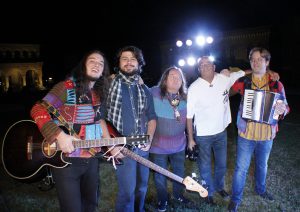 Mike Godorodja & Blue Spirit Laurenţiu Pinţoi - Radio România Online