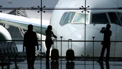 Autorităţile hunedorene intensifică demersurile pentru aeroportul de lângă Deva