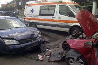 Accident rutier în Timişoara. Două persoane rănite