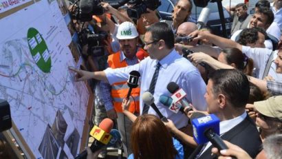 Premierul Victor Ponta, aşteptat la şantierul autostrăzii Nădlac-Pecica