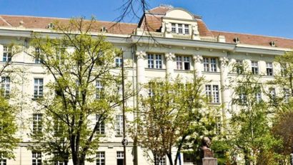 Au început înscrierile la Universitatea Politehnică şi la UMF