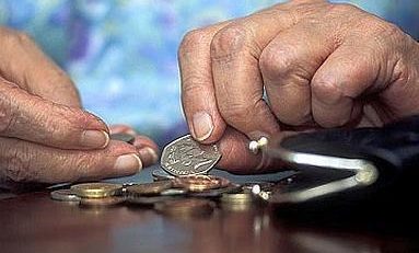 Un sfert dintre pensionarii cărășeni au venituri sub 600 de lei