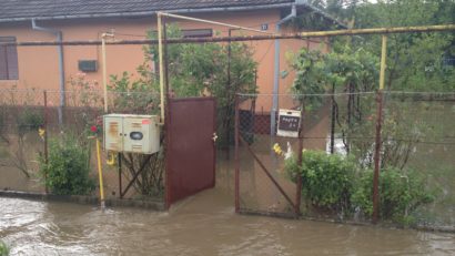 Pericolul de inundație se menține în Caraș-Severin