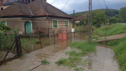 20 de localităţi afectate de inundaţii în Caraş-Severin