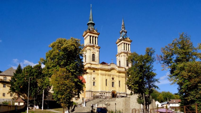 Credinciosii pornesc in pelerinaj la Manastirea Maria Radna