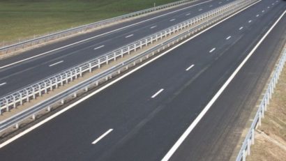 Primul lot al autostrazii Nadlac-Arad, asfaltat in intregime