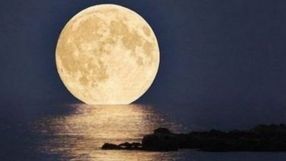 Spectacol astronomic magnific duminică seara. Cerul va fi luminat de o Super-Lună