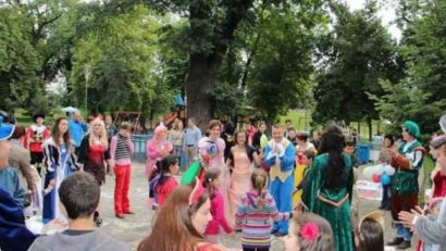 Fântână arteziană muzicală în noul parc „Aventura Voinicilor” din Arad