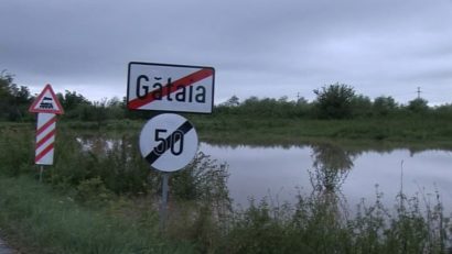 Cod portocaliu de inundații pe Bârzava, la Gătaia