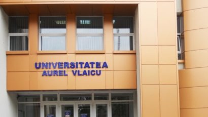 O universitate din Arad face înscrieri pentru învământul terțiar