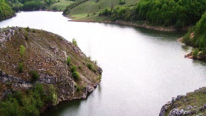 Destinaţia zilei: Ponoarele, locul unde pietrele nasc pietre