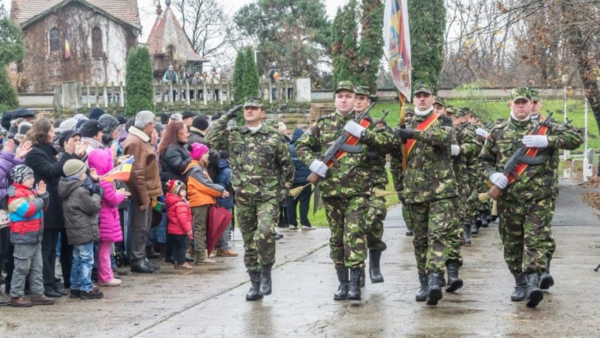 Ziua Națională la Arad: Defilare militară, concerte cu Andra, Smiley și un megaspectacol de muzică populară