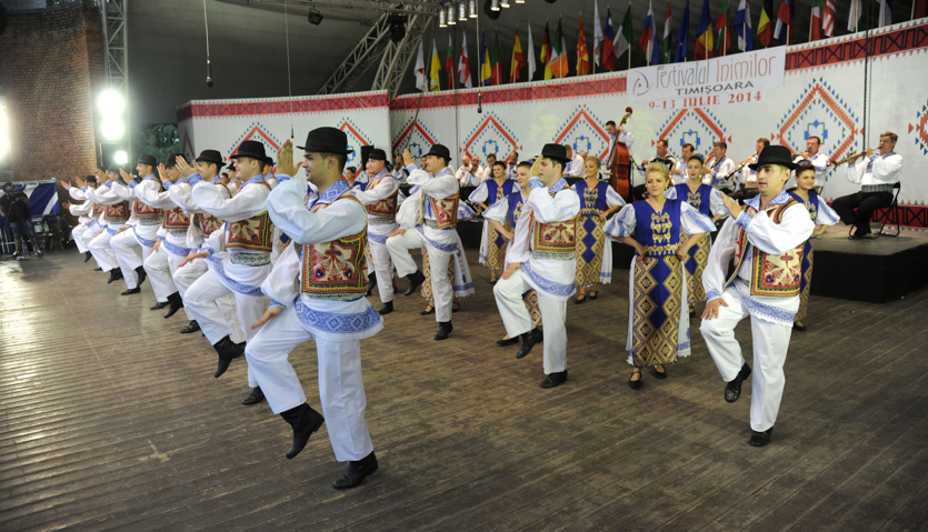 Spectacolul anual al Ansamblului „Timişul” – în sala Operei Naţionale din Timişoara