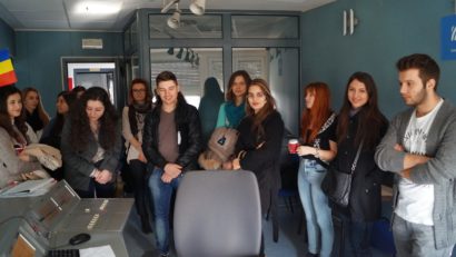 „Studenții de azi, profesioniștii de mâine” în vizită la Radio Timişoara / VIDEO / FOTO