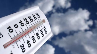 Temperaturi de 29 de grade și ploi cu descărcări electrice. Prognoza meteo pentru două săptămâni