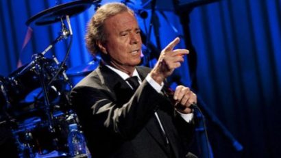 Julio Iglesias concertează în Piața Libertății din Timișoara