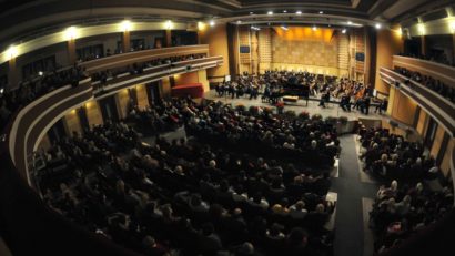 Filarmonica Banatul are reguli noi. Este interzis accesul copiilor sub 7 ani, în afara concertelor educative