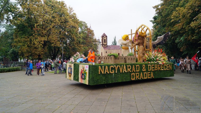 Carnavalul florilor din Debrecen ajunge la Oradea