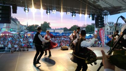 FOTO / Festivalul Internaţional de Folclor „ANA LUGOJANA”, în plină desfăşurare, la Lugoj