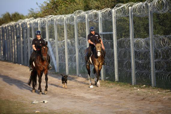 Ungaria a declarat stare de urgenţă la frontiera sa cu Serbia