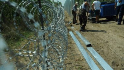 Ungaria a început construcţia gardului de la graniţa cu Croaţia. Sute de militari, trimiși la graniță