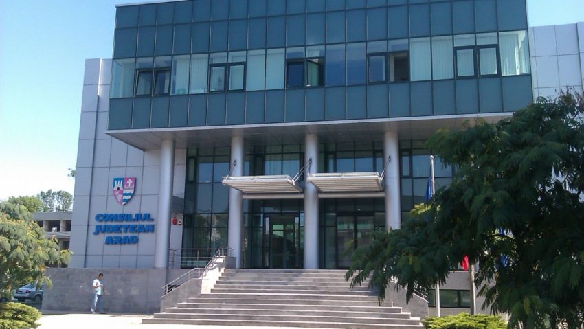 Președintele interimar al CJ Arad cere audit la Compania de Apă și Centrul Cultural Județean