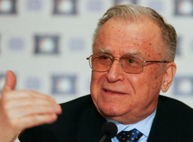 Ion Iliescu este de astăzi inculpat în dosarul Revoluției