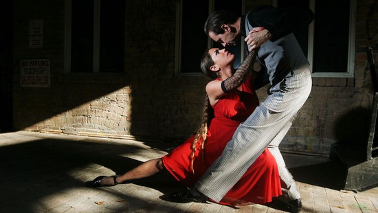 Seri dansante, spectacole de tango argentinian şi concurs de dans la "Timisoara International Dance Festival"