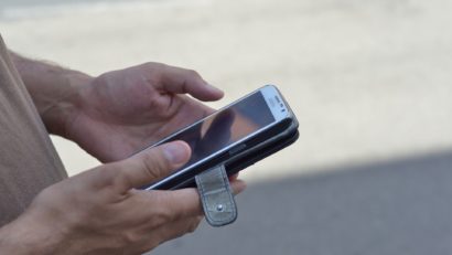 Telefonia mobilă a fost cel mai reclamat serviciu, anul trecut