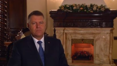 Iohannis: Spiritul Crăciunului constă în a celebra înţelegerea, suntem datori să ni-i amintim pe cei neajutoraţi