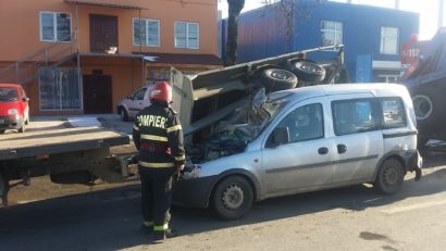 Accident la intrarea în Timișoara: Trei autovehicule s-au ciocnit pe Calea Șagului