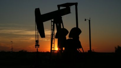 Prețul petrolului a atins minimul ultimilor 11 ani