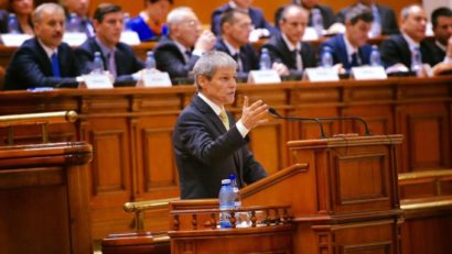 Premierul Dacian Cioloş merge, din nou, în Parlament