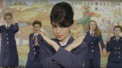 VIDEO / Trupa Pussy Riot critică din nou corupţia din Rusia lui Vladimir Putin