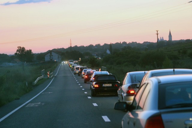 Atenție, șoferi! Se măsoară rezistența la trafic a Drumului Național 6