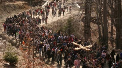 Procesiunea „Drumul Crucii” din Vinerea Mare, la Straja