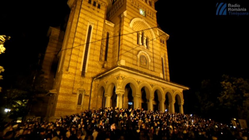 VIDEO/ Radio Timișoara a transmis slujba de Înviere de la Catedrala Mitropolitană