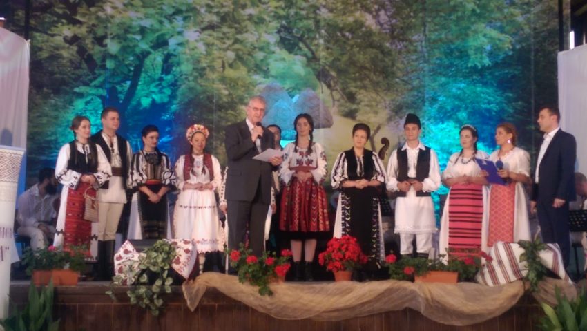 ? Laureaţii Festivalului “Din comoara satului” 2016, la „Din suflet pentru tine”