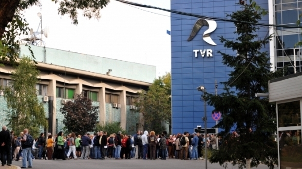 Protest spontan în curtea TVR dupa numirea noului preşedinte-director general