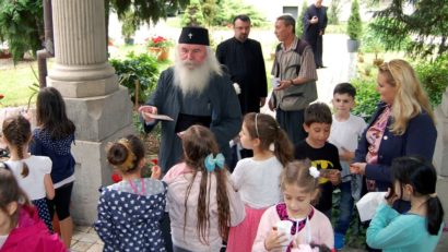 De 1 Iunie, copiii au fost în vizită la Mitropolia Banatului