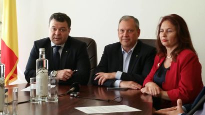 Dumitru Prunariu, singurul român care a ajuns în spaţiu, a lansat bursa care îi poartă numele la Timişoara