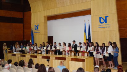 ??? În Aula Magna Universității de Vest au fost felicitați aproape 300 de elevi. Nouă dintre cei care au reprezentat Timișul la Olimpiada de Limbă și Literatură Română au luat premii și mențiuni la faza națională