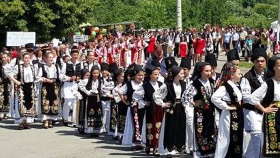 Ediţia din acest an a Festivalului Văii Almăjului se defăşoară la Bozovici