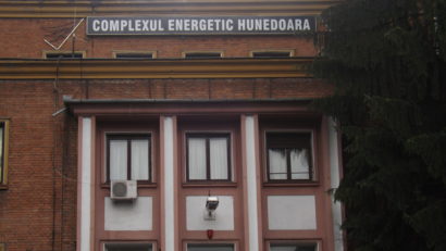 Minerii şi energeticienii hunedoreni au primit restanţele în bani pentru tichetele de masă şi transport