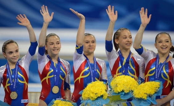 Lotul feminin de gimnastică revine la Deva