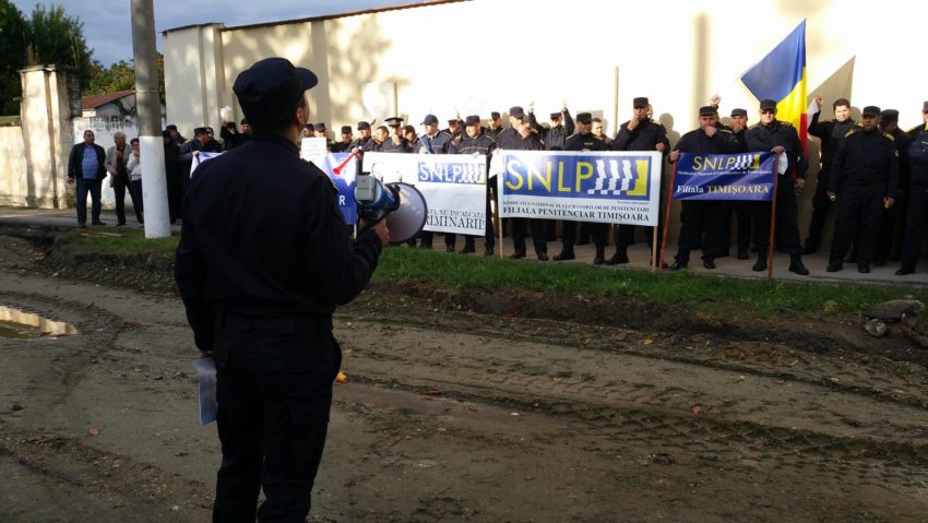 Proteste în faţa Penitenciarului Timişoara