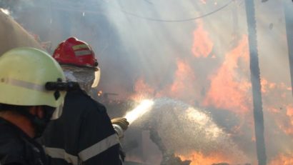 Femeie găsită carbonizată în casă