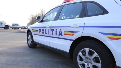 Copil de 12 ani, prins de polițiști la volanul unei mașini furate în Hunedoara